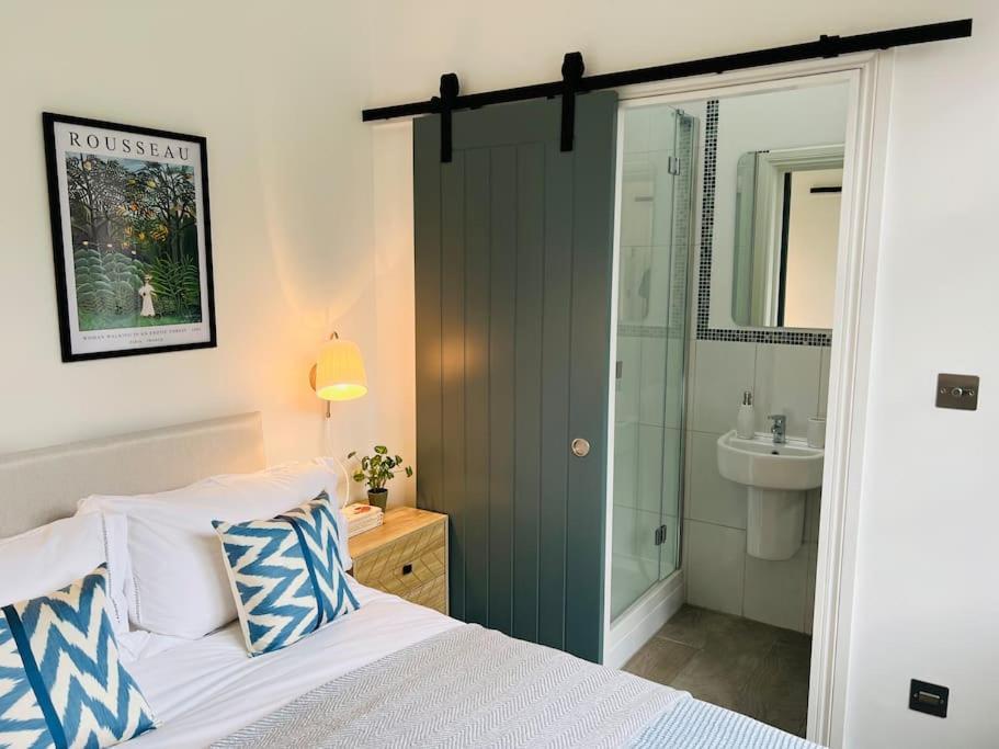 Forge Cottage - Pretty 1 Bedroom Cottage With Free Off Street Parking Londra Esterno foto